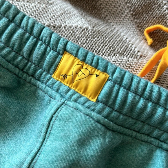 Juliet Johnstone no 149 Sweatpants - Picture 10 of 12